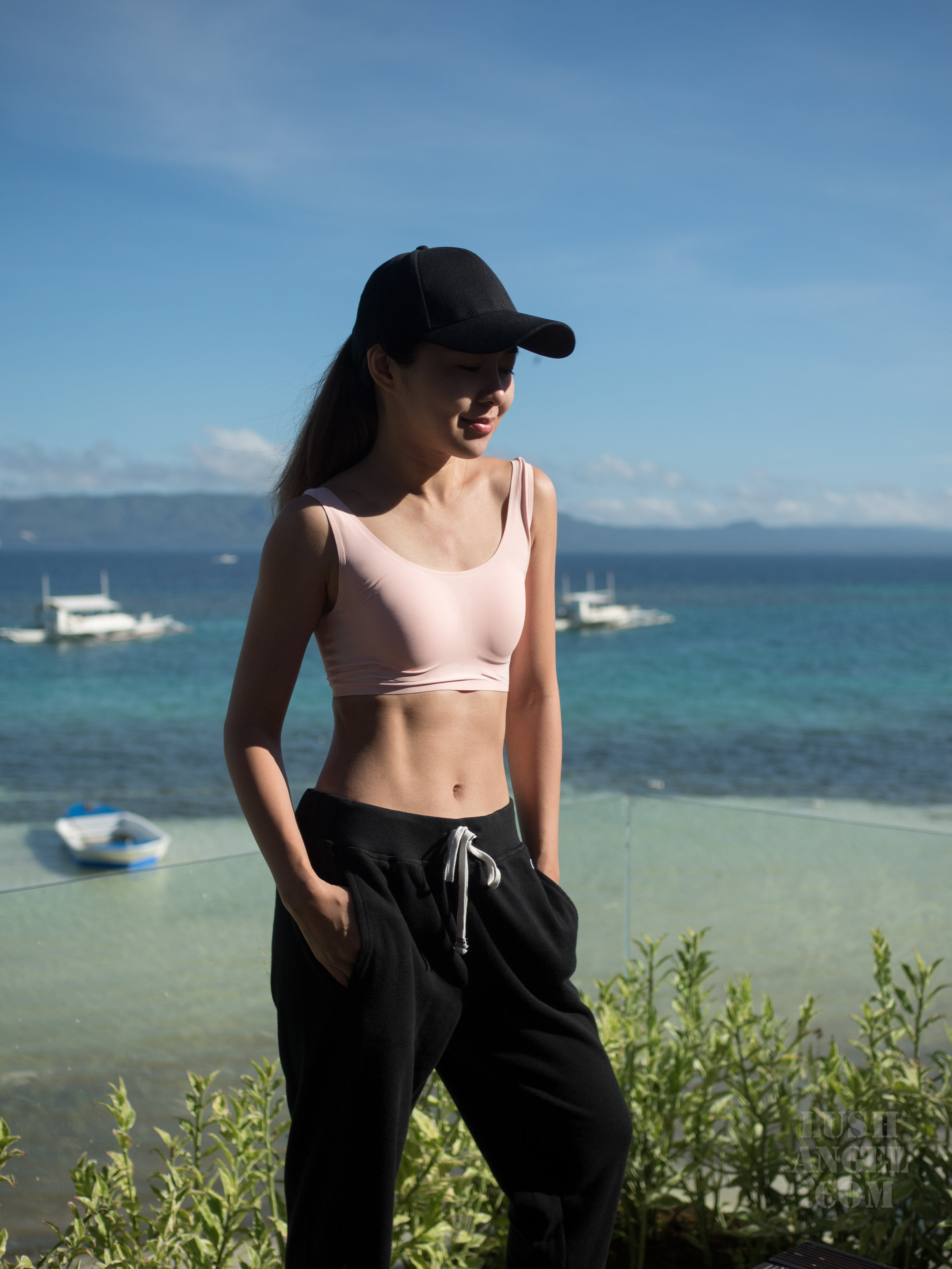 Uniqlo Wireless Bra Collection: Which One Is For You?