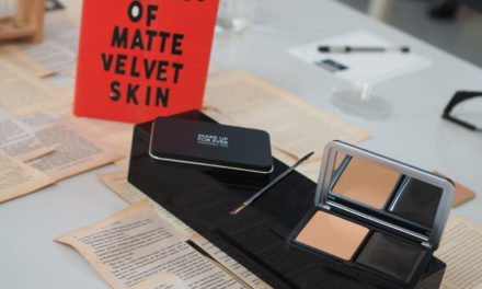 Review: MAKE UP FOR EVER Matte Velvet Skin Blurring Powder Foundation